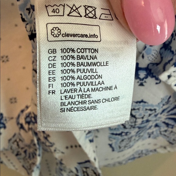 L.O.G.G. Label Of Graded Goods White & Blue Floral Sleeveless Button-Front Tank - Picture 4 of 5